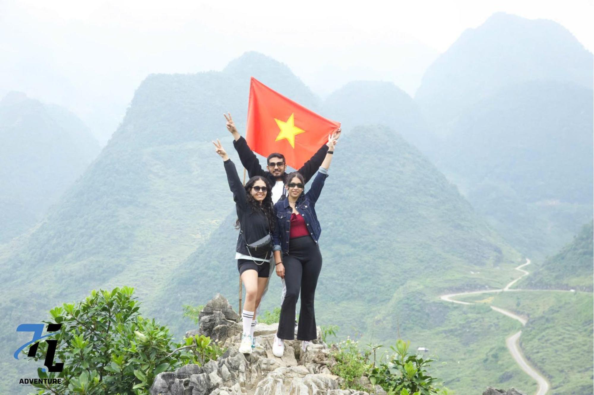 Tl Adventure Tour & Motorbike Lejlighedshotel Hà Giang Eksteriør billede